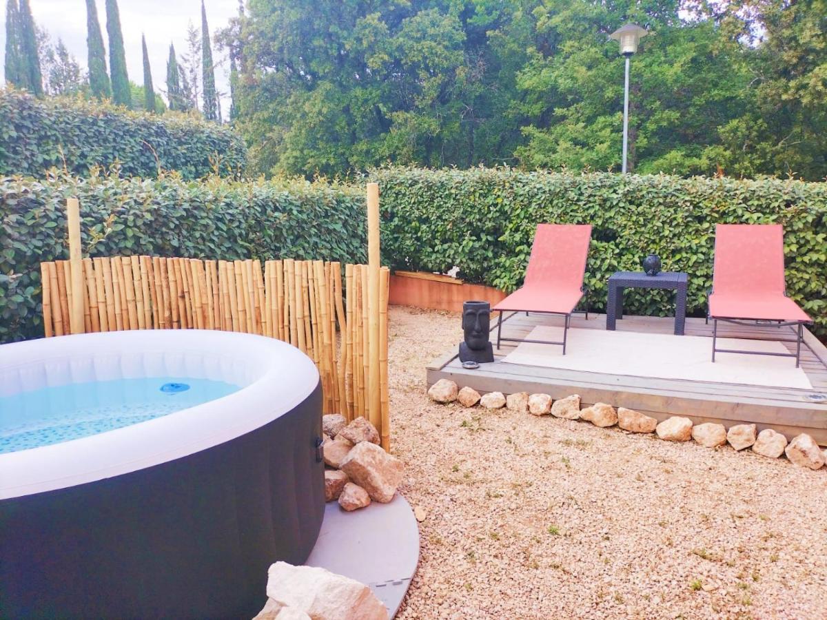Quietude En Luberon Διαμέρισμα Roussillon en Isere Εξωτερικό φωτογραφία